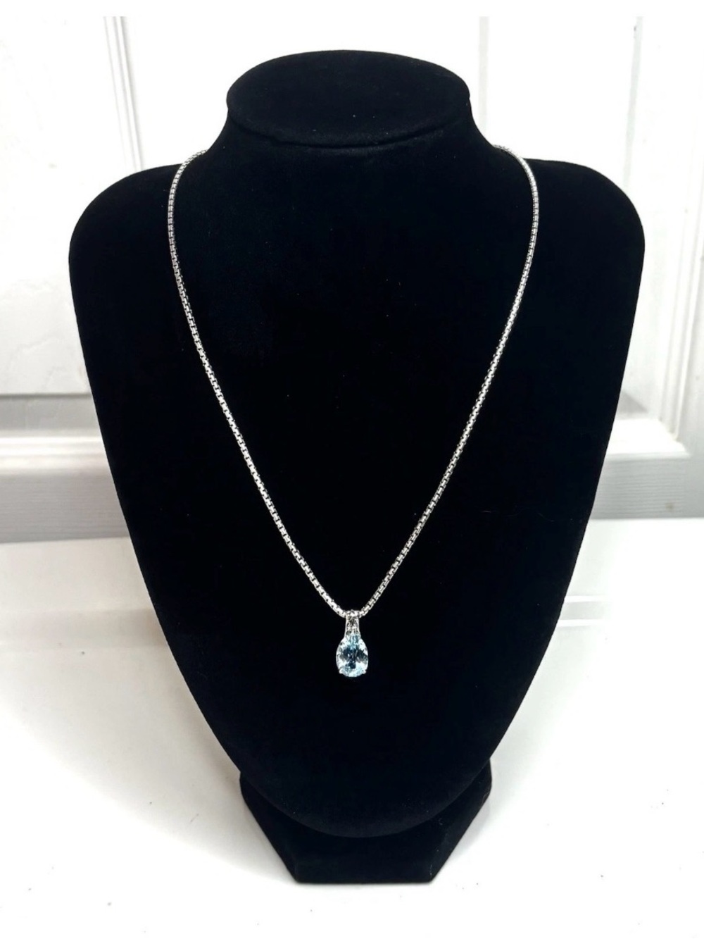 925 Sterling Silver Venetian Chain Necklace Large Pear Blue Topaz Pendant